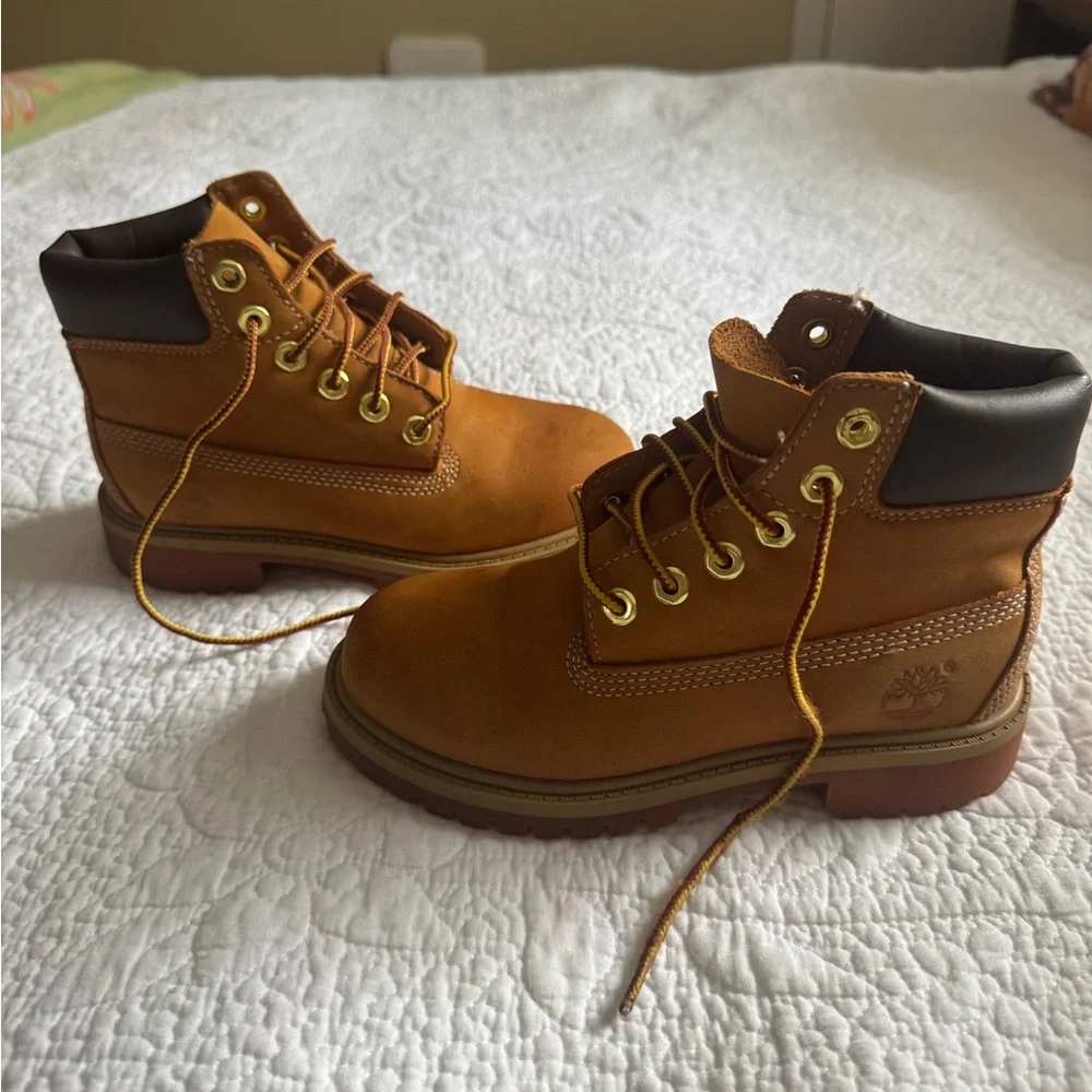 Timberland Kids Tan Boots - Picture 8 of 10